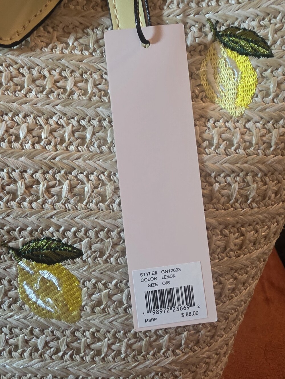 Nwt BCB GENERATION Woven Lemon Pattern Tote Bag in Cream - Picture 6 of 7